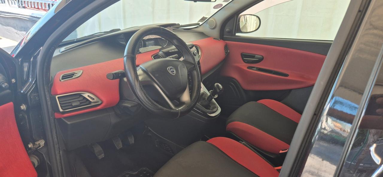 LANCIA Ypsilon 1.2 69CV Adatta Per Neopatentati 2014