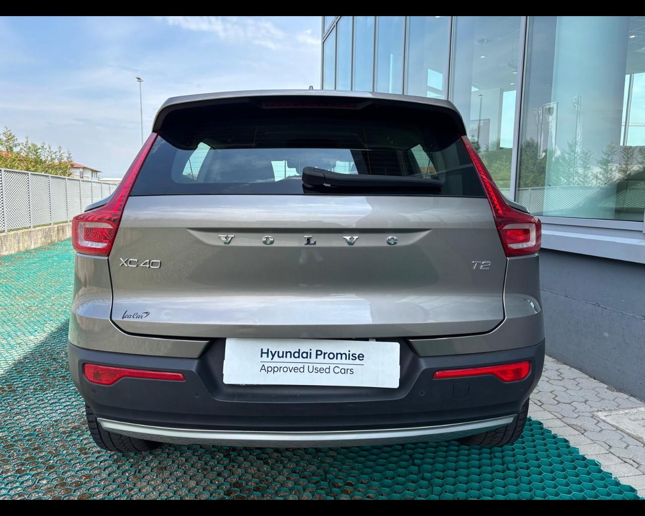 VOLVO XC40 N1 - XC40 N1 1.5 T2 Momentum geartronic AUTOCARRO