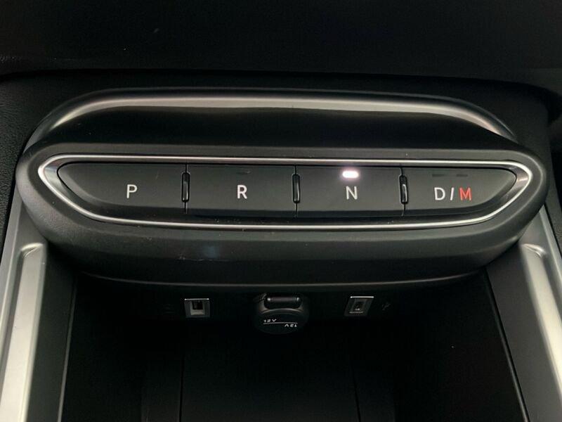 Jeep Avenger E-HYBRID Altitude 1.2 110cv DCT MHEV