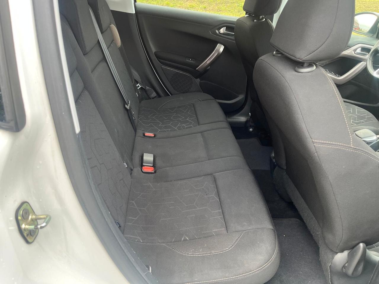 Peugeot 2008 1.4 HDi 68CV Active