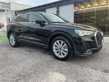 AUDI Q3 SPORTBACK 35 TDI S tronic Business PluS SPORTBACK