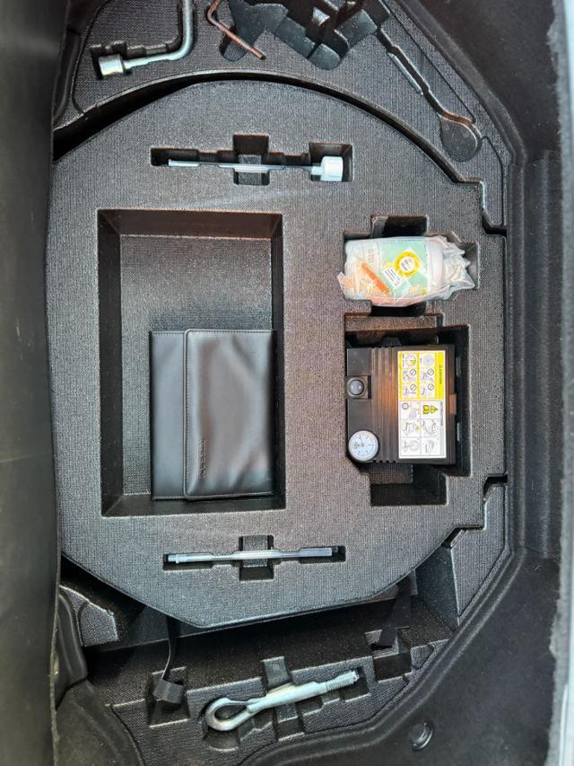 NISSAN 370Z Roadster 3.7 V6