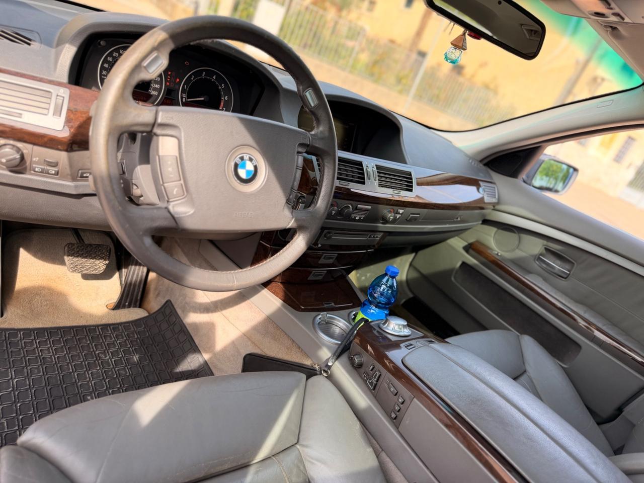 BMW 735I V8 272cv ottime condizioni uniprop. Garanzia 12/24