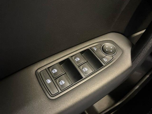 RENAULT Captur 1.6 E-Tech hybrid Zen 145cv auto