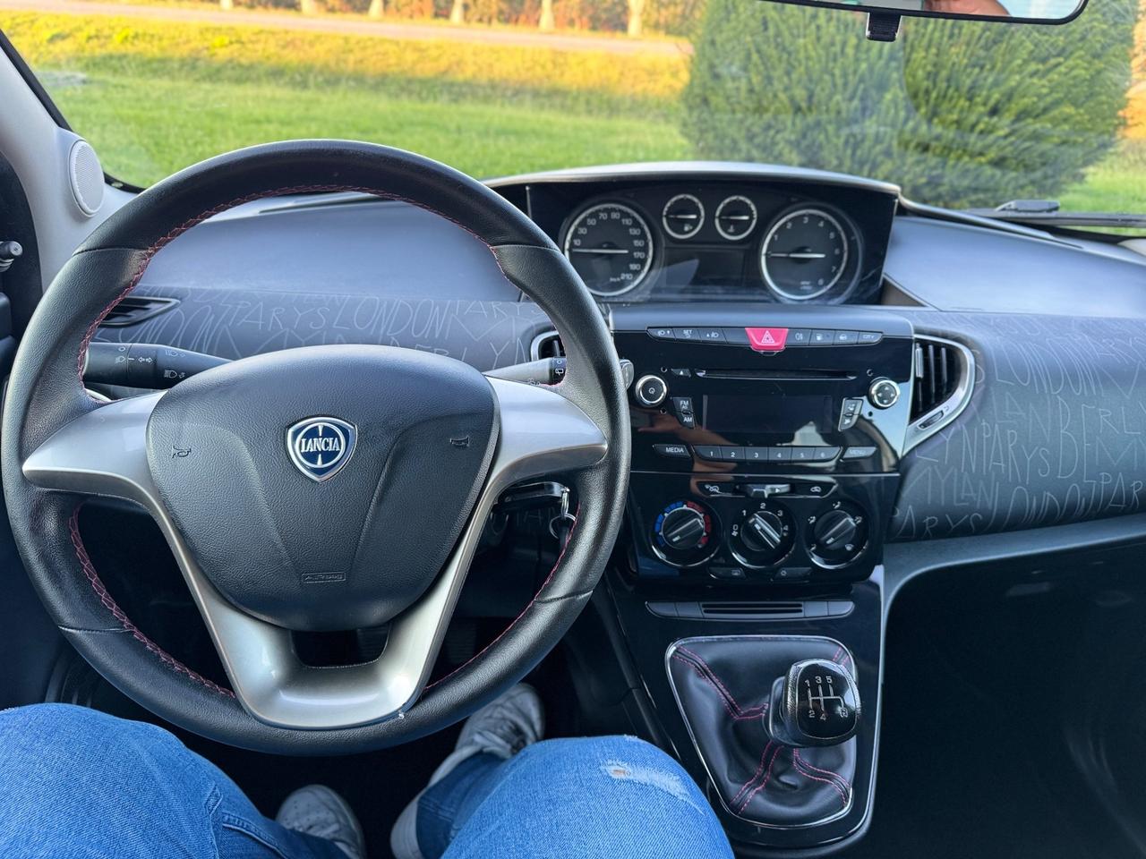 Lancia Ypsilon 1.2 GPL Ecochic Elefantino 2014