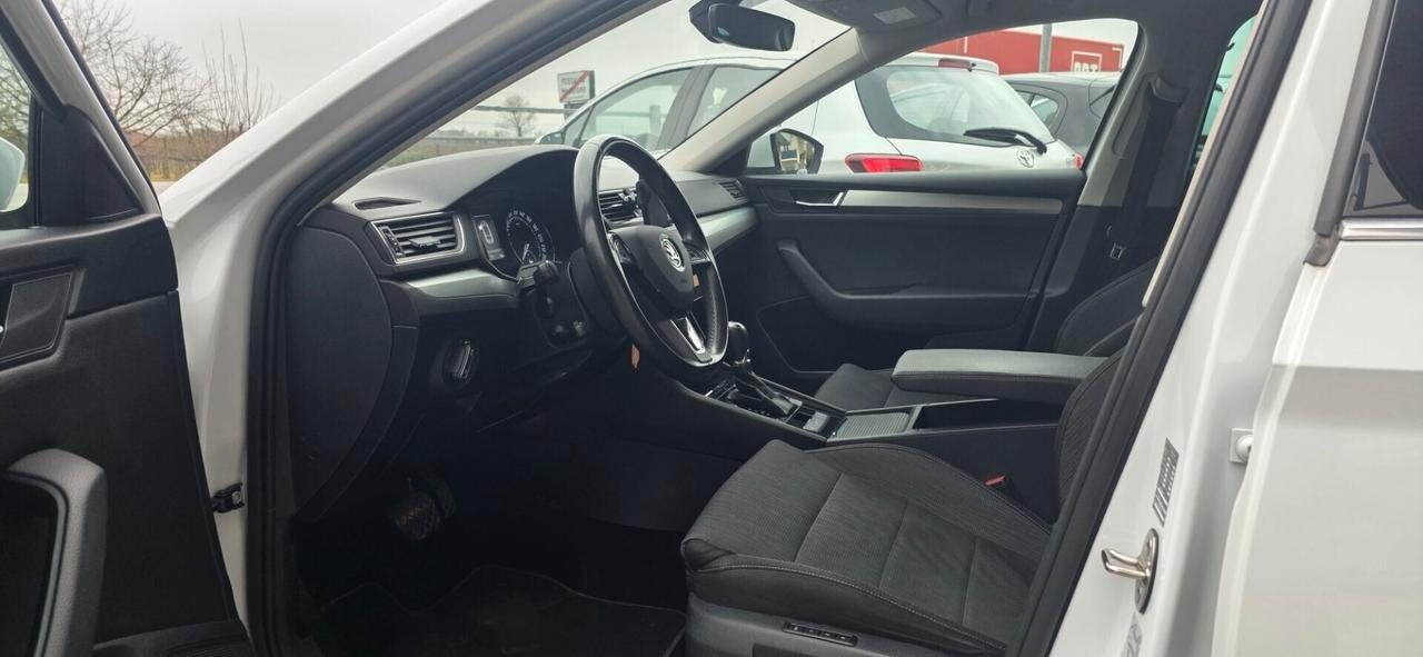 Skoda Superb 1.6 TDI DSG Wagon Ambition