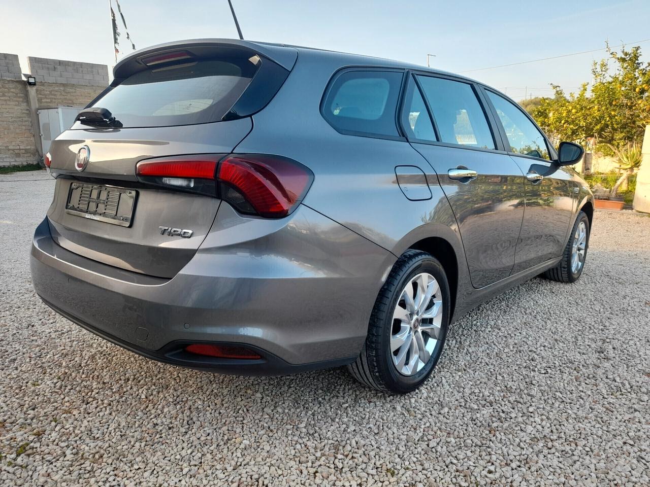 Fiat Tipo 1.6 Mjt S&S SW Easy ANNO 2019 NAVI