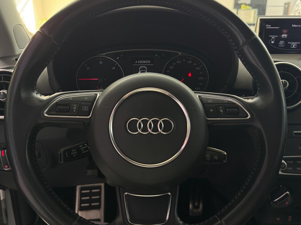 Audi A1 1.6 TDI 116CV S tronic Sport Bi-Color