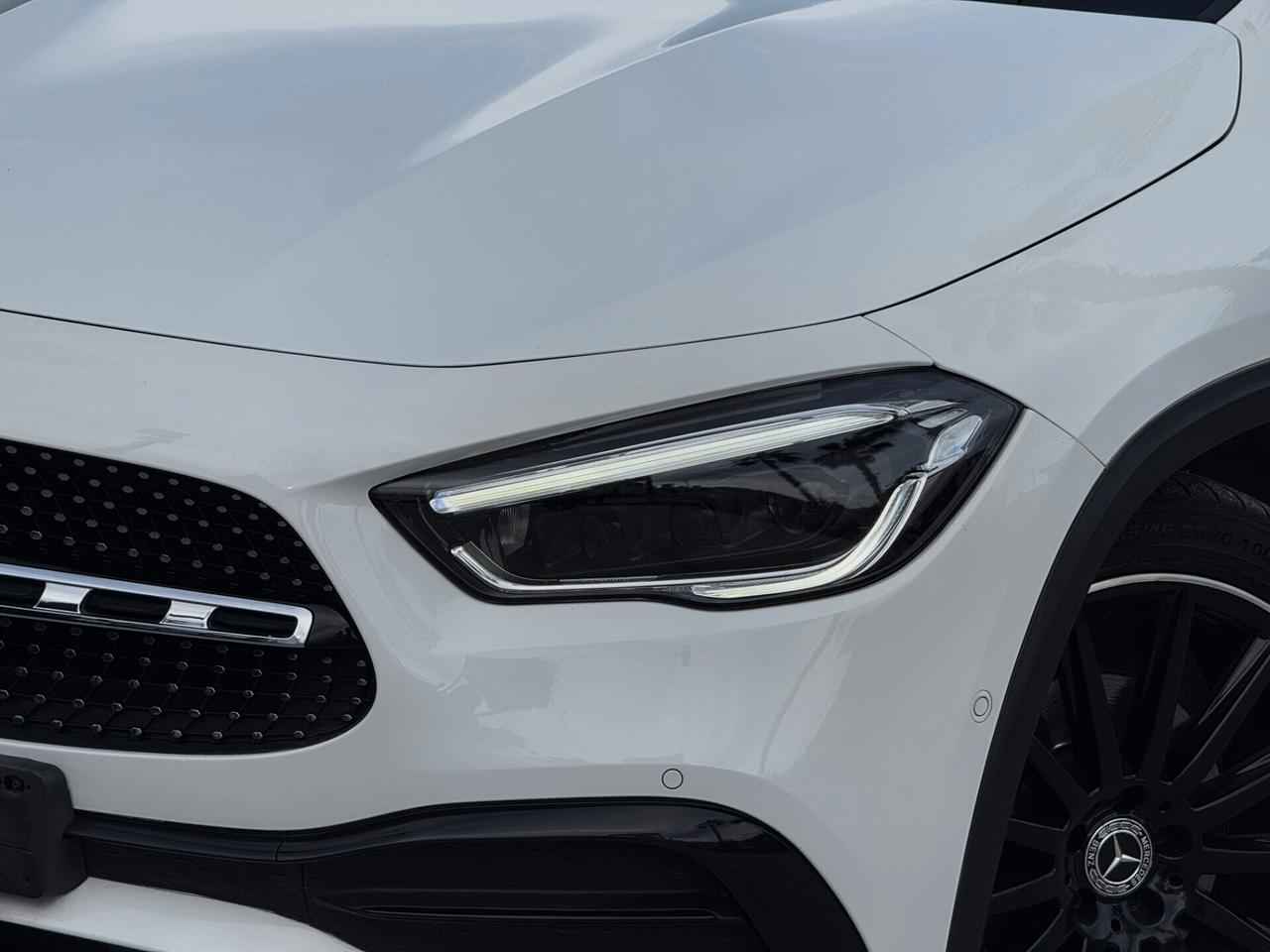 Mercedes-Benz GLA 200 d Premium Plus AMG TETTO
