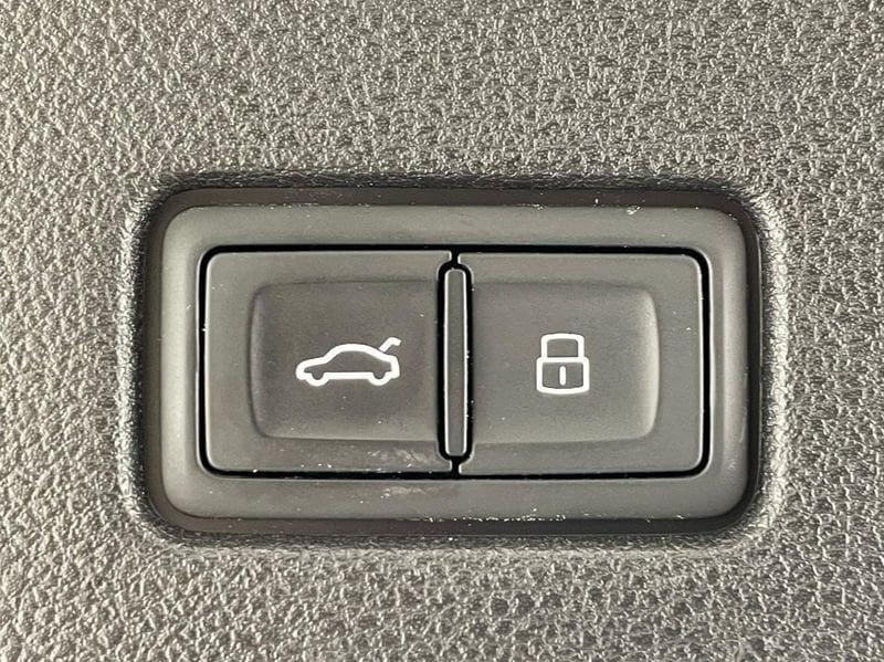 Audi Q8 50 TDI 286 CV quattro tiptronic Sport