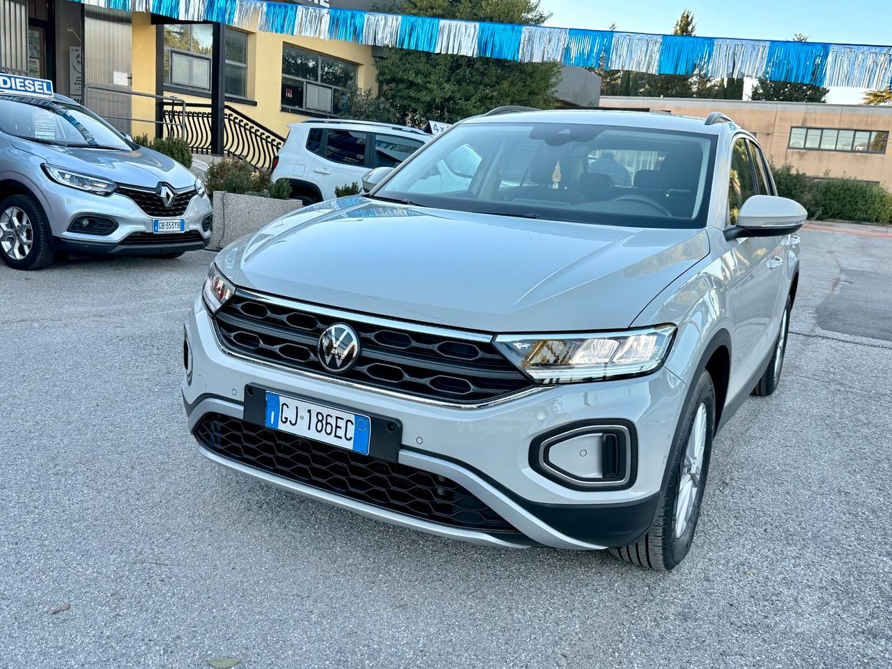 " DA VETRINA " Volkswagen T-Roc 2.0 TDI SCR Style