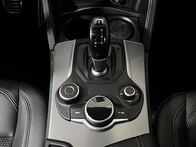Alfa Romeo Stelvio 2.2 Turbodiesel 210 CV AT8 Q4 Executive