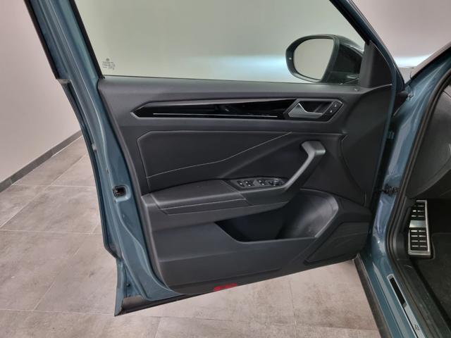 VOLKSWAGEN T-Roc 1.5 TSI ACT DSG R-Line