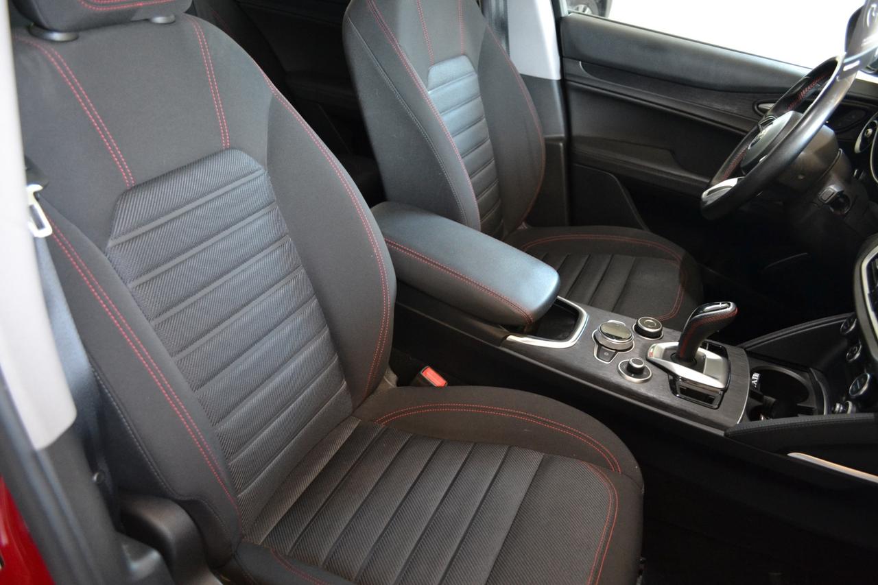 Alfa Romeo Stelvio 2.2 Turbodiesel 160 CV AT8 RWD Business