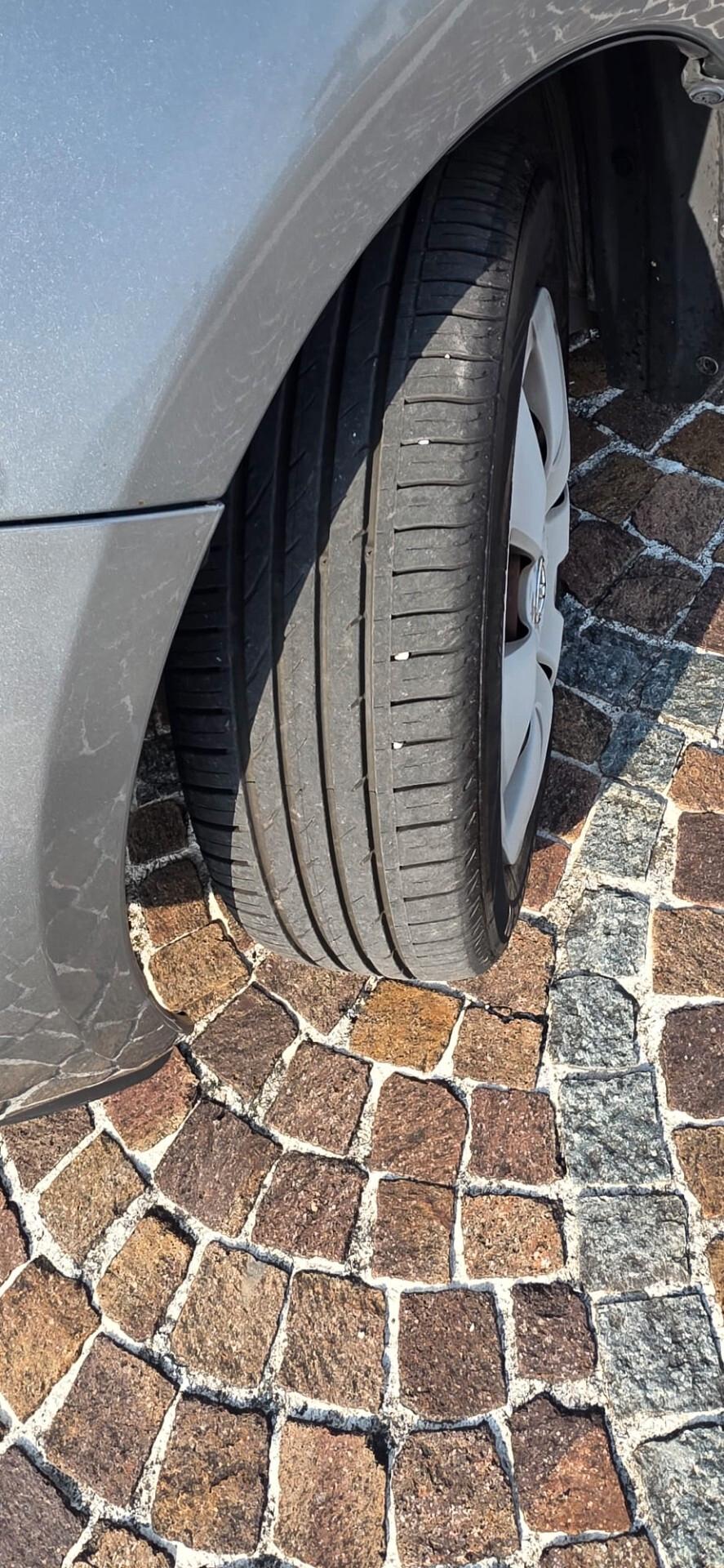 Toyota Yaris 1.4 D-4D 5 porte Sol