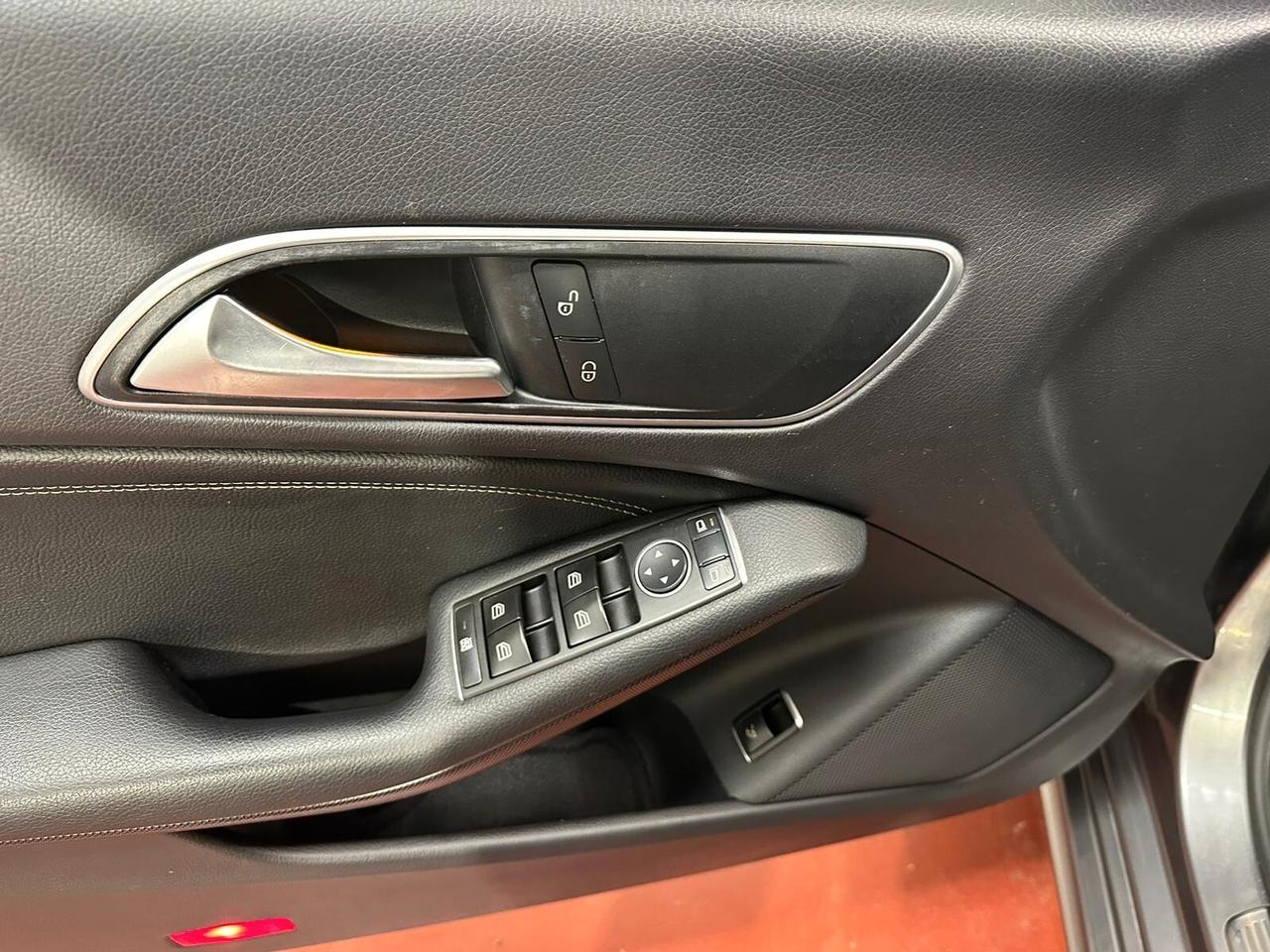 Mercedes-benz CLA 180 CDI Premium