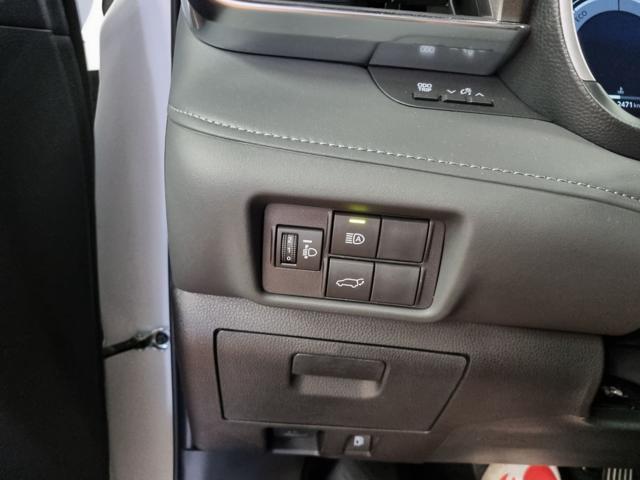TOYOTA Highlander AWD-I LOUNGE 7 POSTI