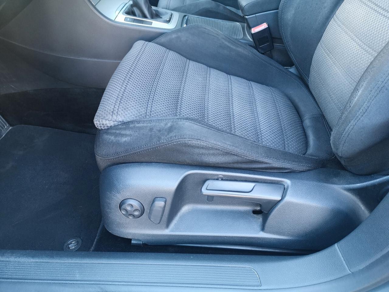 Volkswagen Passat 2.0 16V TDI Var. Sportline