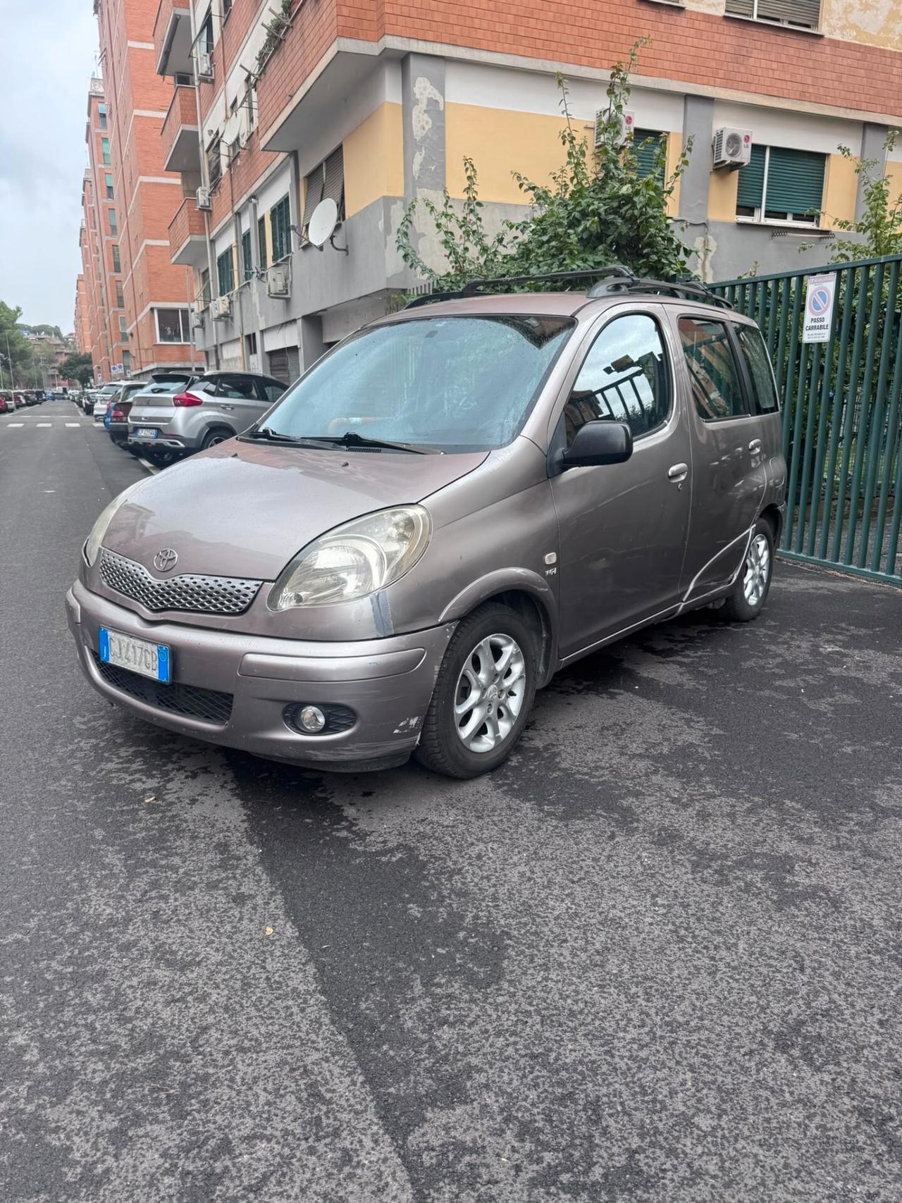Toyota Yaris Verso 1.3 84cv UNIPRO