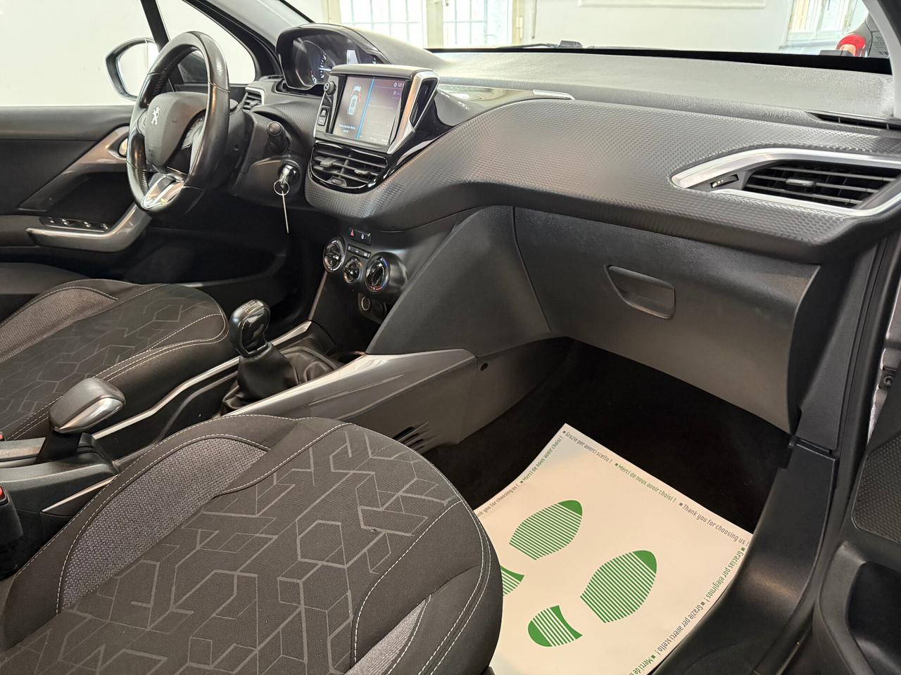 Peugeot 2008 PureTech 82cv Allure