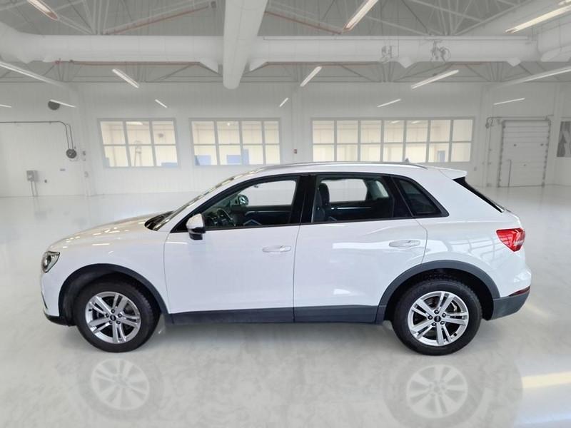 AUDI Q3 35 TDI quattro S tronic Business