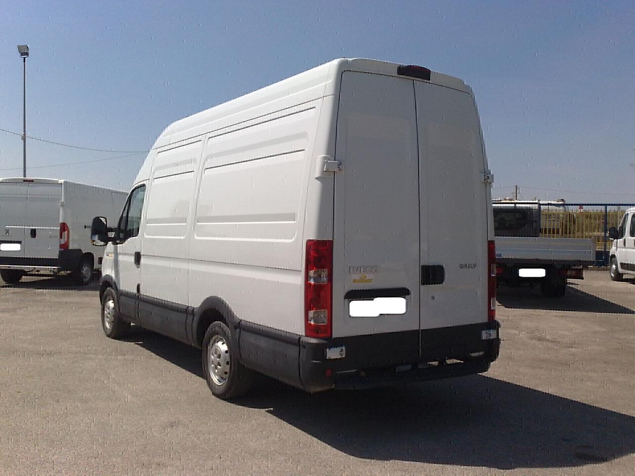 Iveco Daily 35s15 FURGONE DI SERIE - 2014