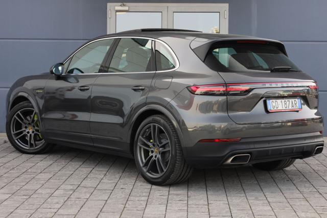 PORSCHE Cayenne 3.0 V6 E-Hybrid