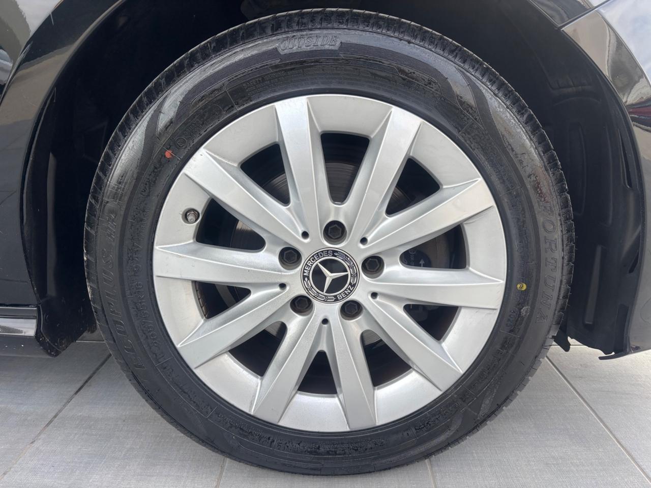 Mercedes-benz A 180 d Premium