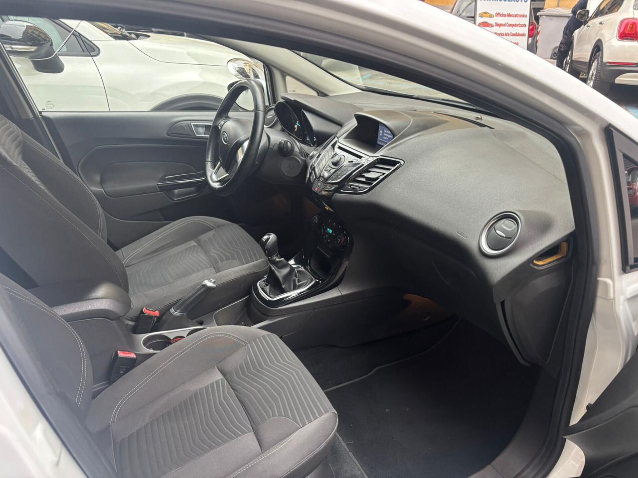 Ford Fiesta 1.5 TDCi 75CV 5 porte Titanium FINANZIABILE GARANZIA 12 MESI