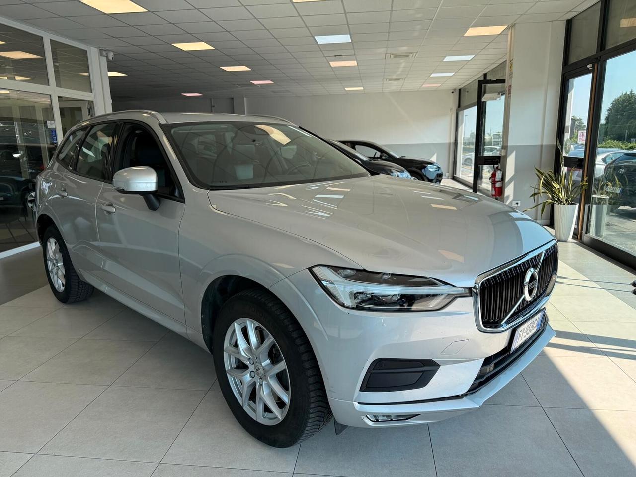Volvo XC 60 XC60 B4 (d) AWD Geartronic Business Plus