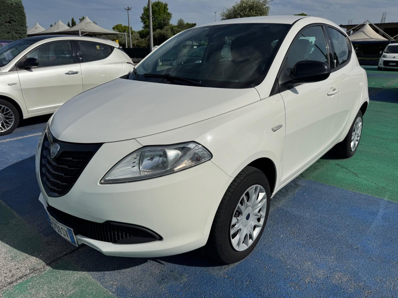 Lancia Ypsilon 0.9 TwinAir 85 CV 5 porte Metano Ecochic Gold