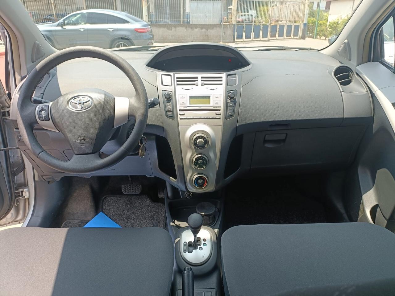 Toyota Yaris 1.4 D-4D 5 porte M-MT Sol Automatica