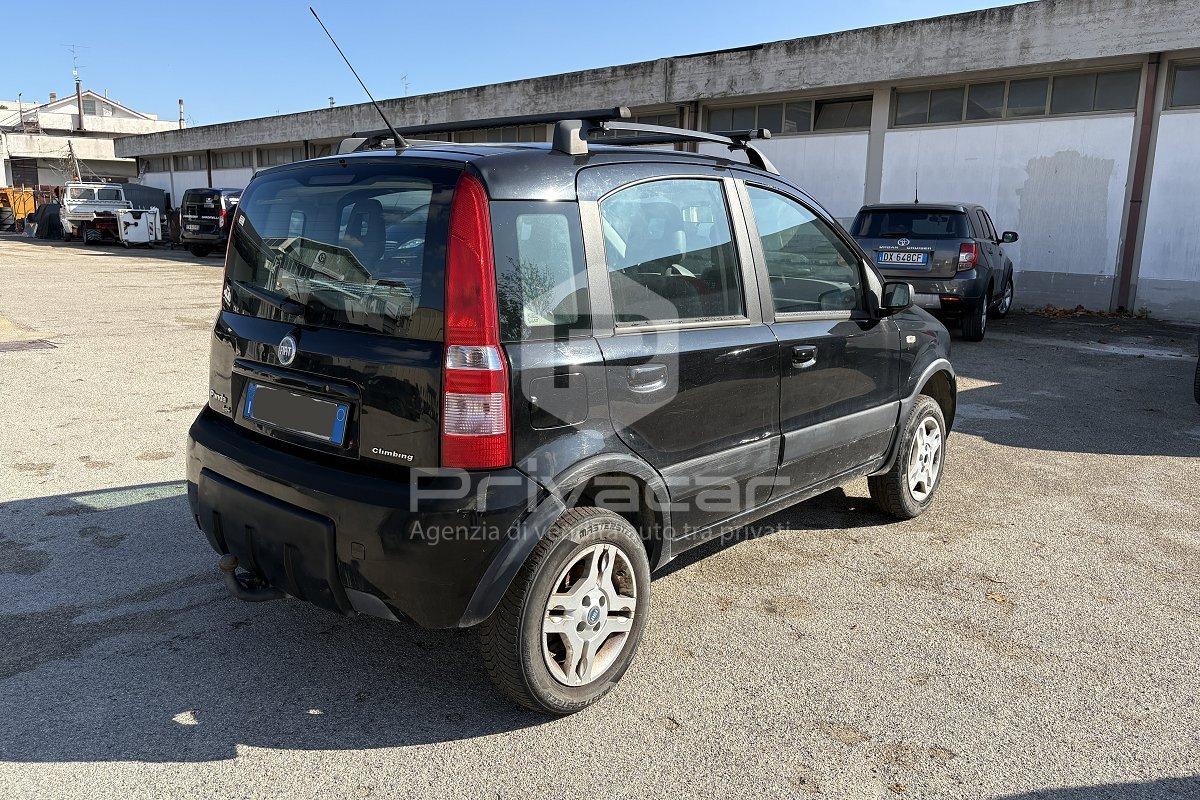 FIAT Panda 1.2 4x4 Climbing