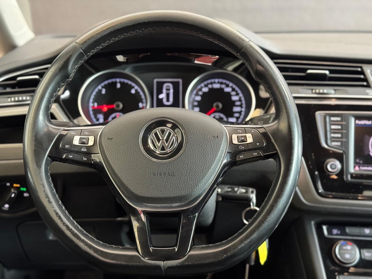 Volkswagen Touran 7 POSTI Diesel anno 2017