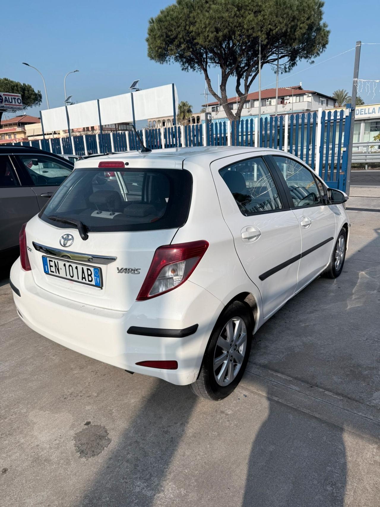 Toyota Yaris 1.4 D-4D 5 porte Lounge