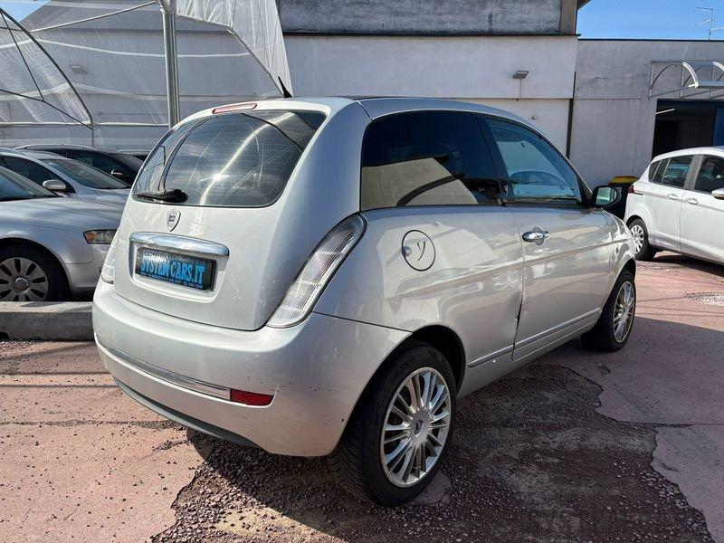 Lancia Ypsilon YPSILON 1.3 MJT 75 CV - AUTO PER COMMERCIANTI NON RICONDIZIONATA