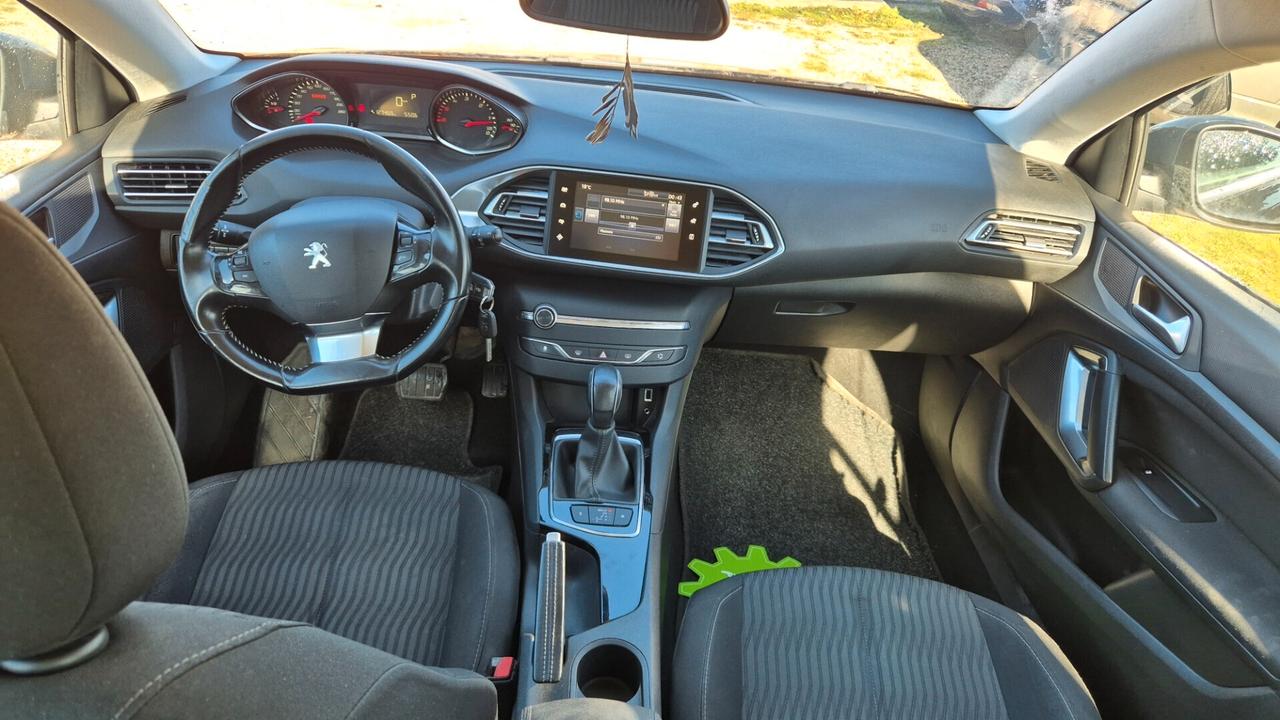 Peugeot 308 BlueHDi 120 S&S EAT6 Allure