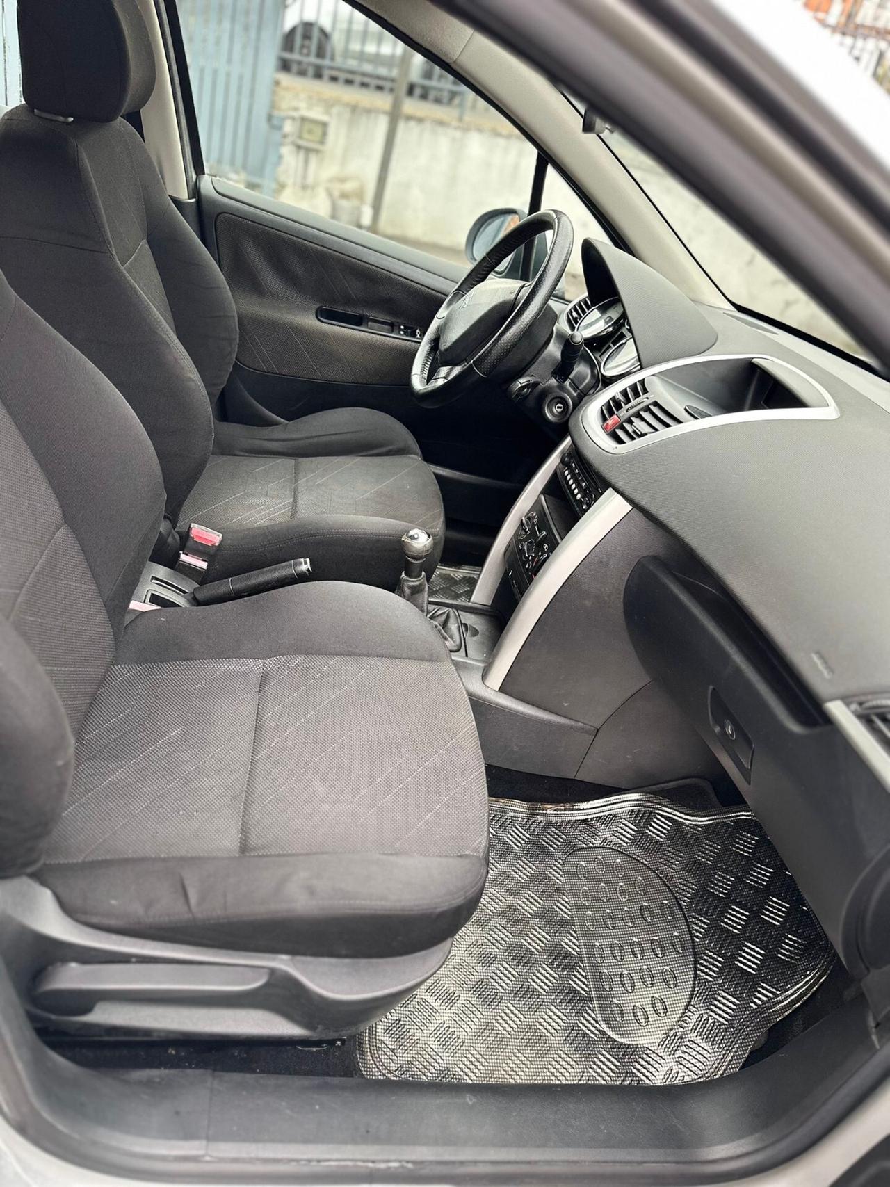 Peugeot 207 marciante con problemi