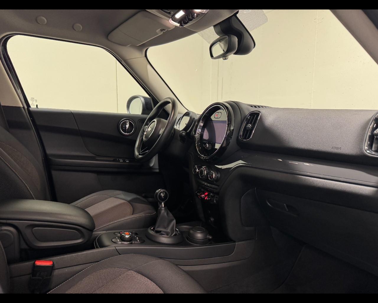 MINI MINI COUNTRYMAN COOPER D BOOST