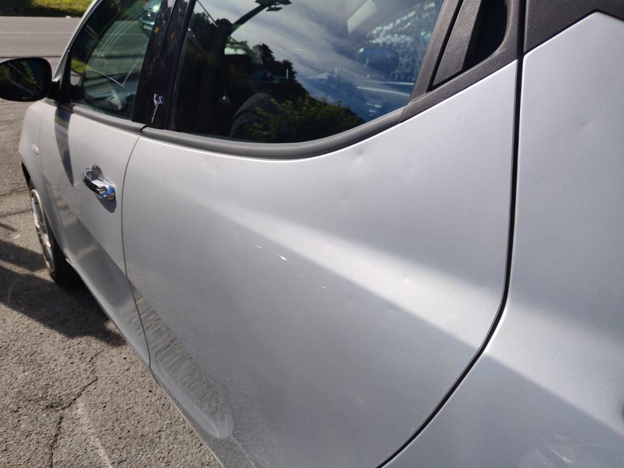 Lancia Ypsilon 0.9 TwinAir 85 CV 5 porte S&S DFN Platinum