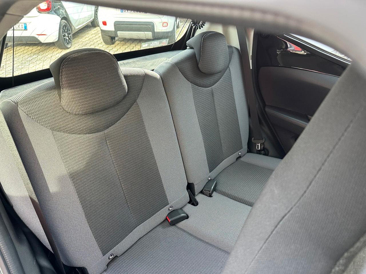 Toyota Aygo Connect x-play 11/20 km. 26137