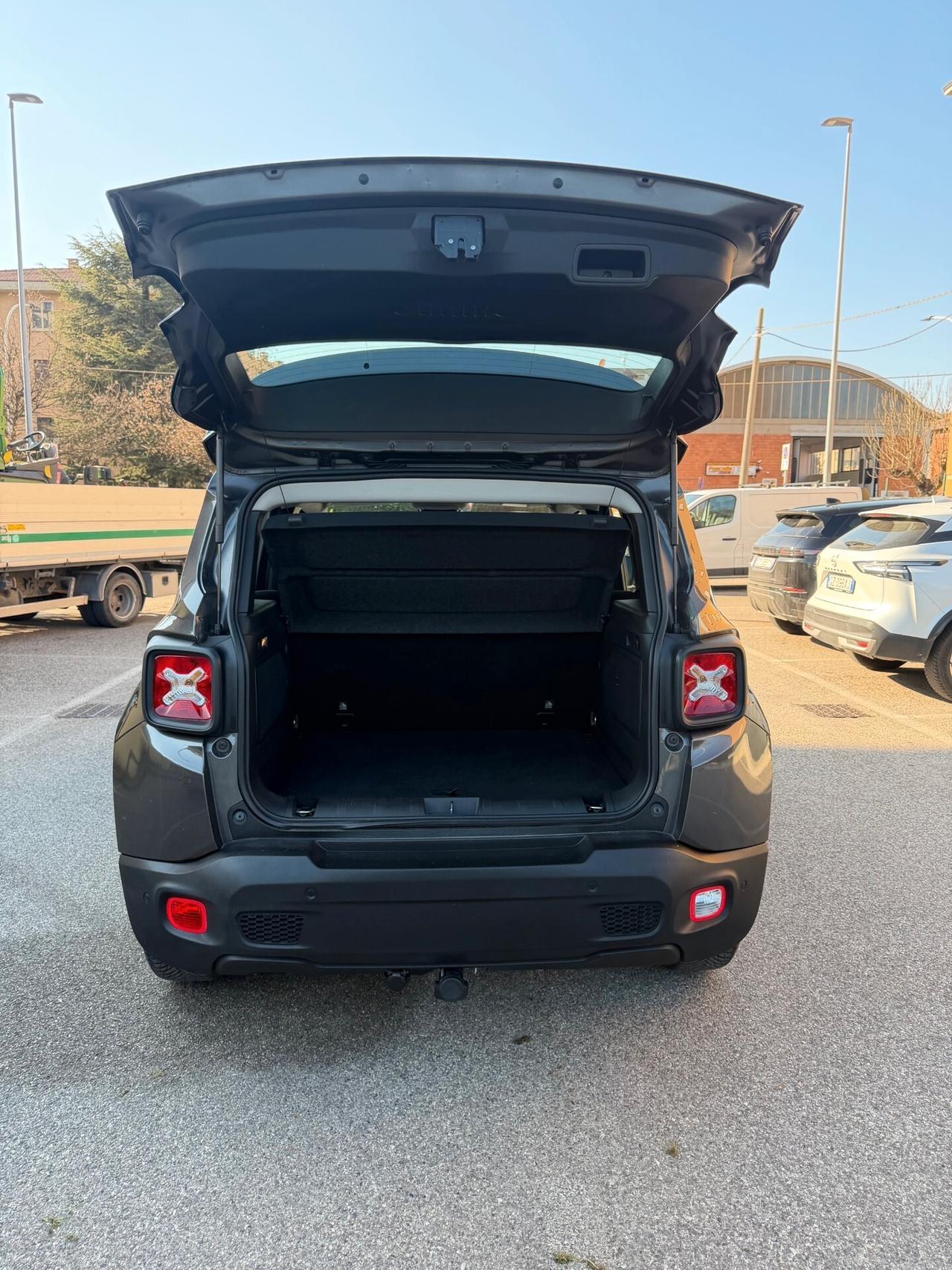 Jeep Renegade 1.6 MJT - NEOPATENTATI - 12 MESI DI GARANZIA -