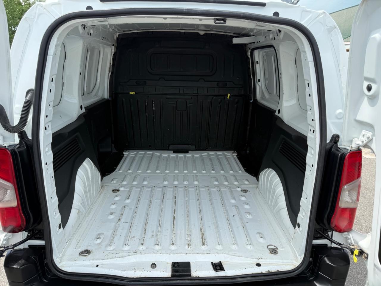 Peugeot Partner 1.5 100 CV 3 POSTI PC Furgone Pro