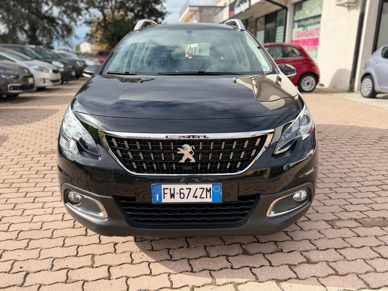 Peugeot 2008 BlueHDi 100 S&S Black Matt