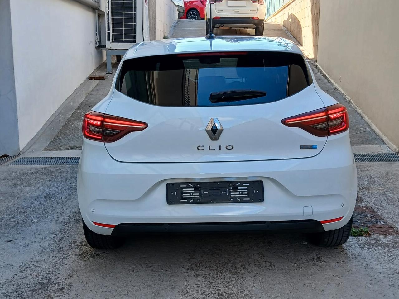 Renault Clio Full Hybrid E-Tech 145 CV 5 porte Evolution