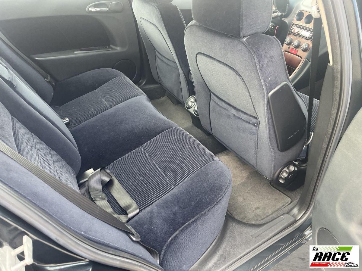 ALFA ROMEO - 156 - 2.0i 16V Twin Spark Distinctive