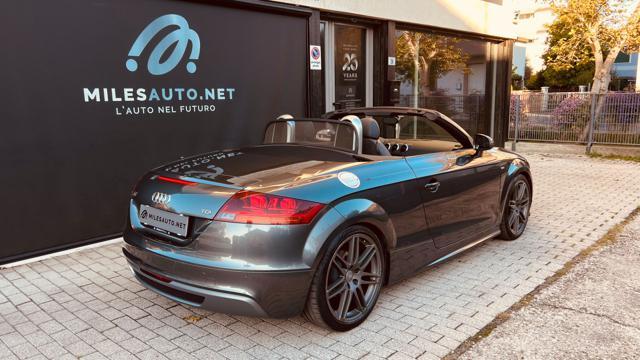 AUDI TT Roadster 2.0 TDI quattro S tronic 2 x S line 19"