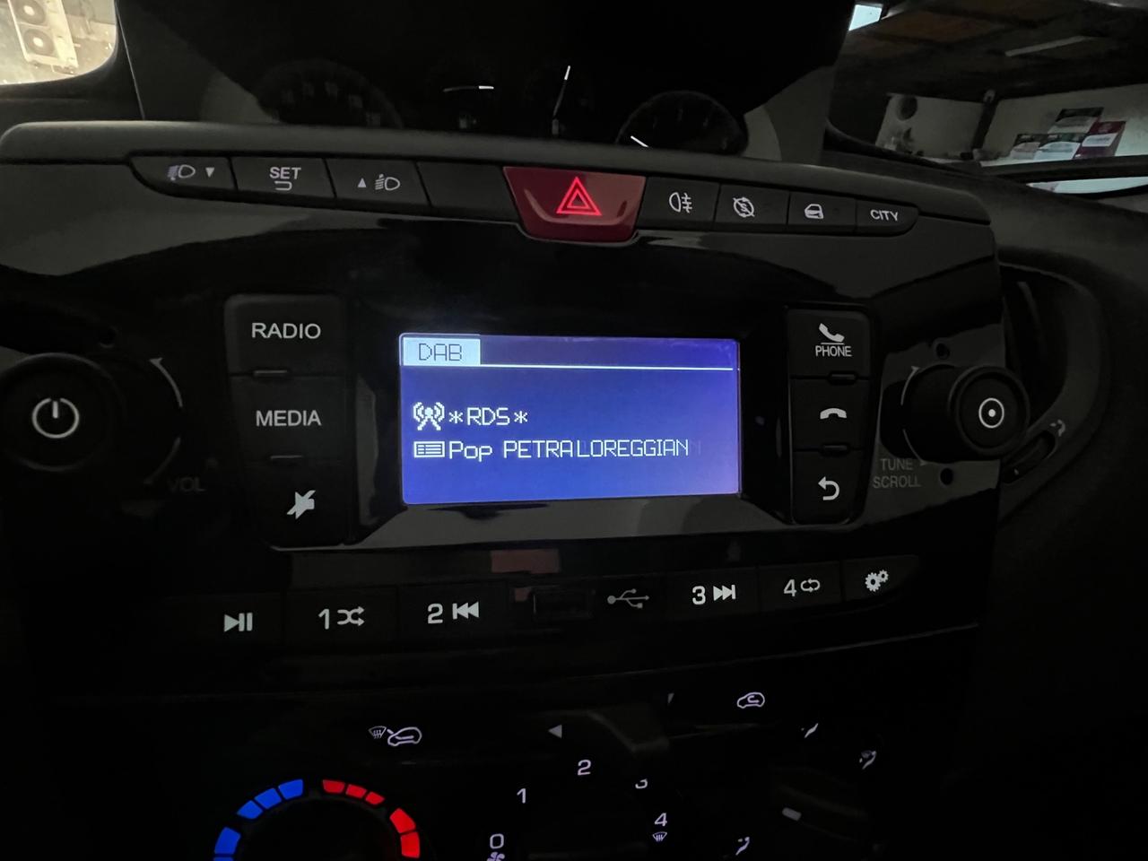 Lancia Ypsilon 1.0 FireFly 5 porte S&S Hybrid Ecochic Silver
