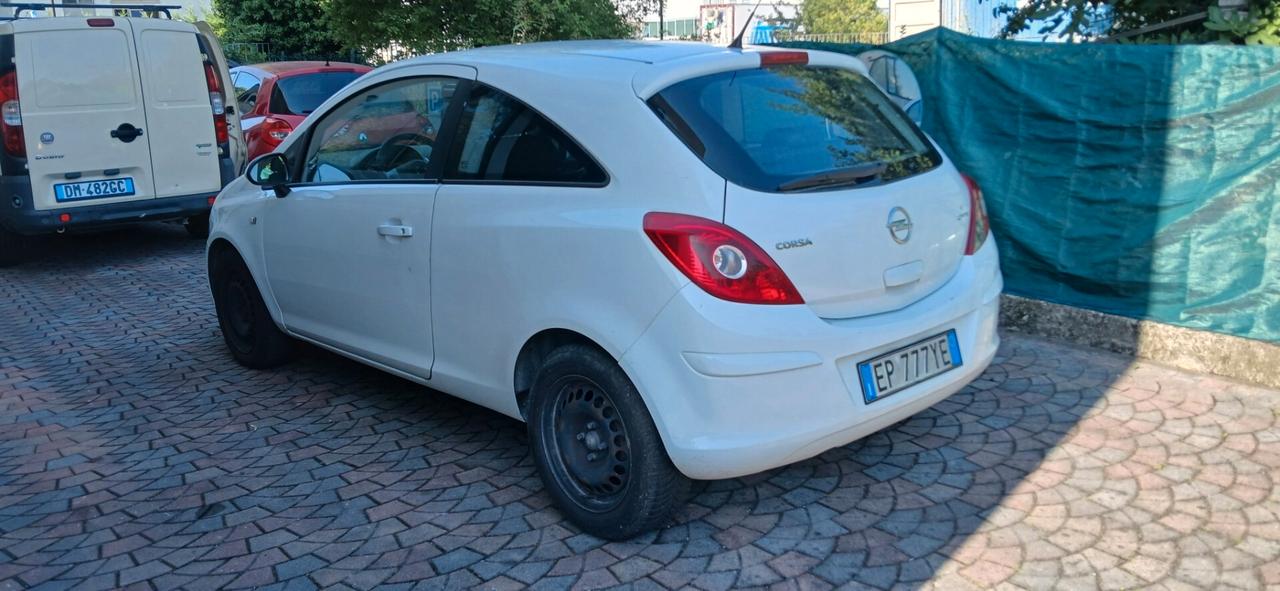 Opel Corsa GPL motore rotto