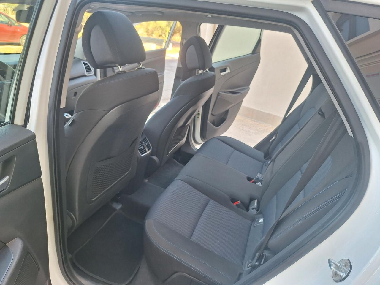 Hyundai Tucson 1.7 CRDI TETTO NAVI CAMERA 2018